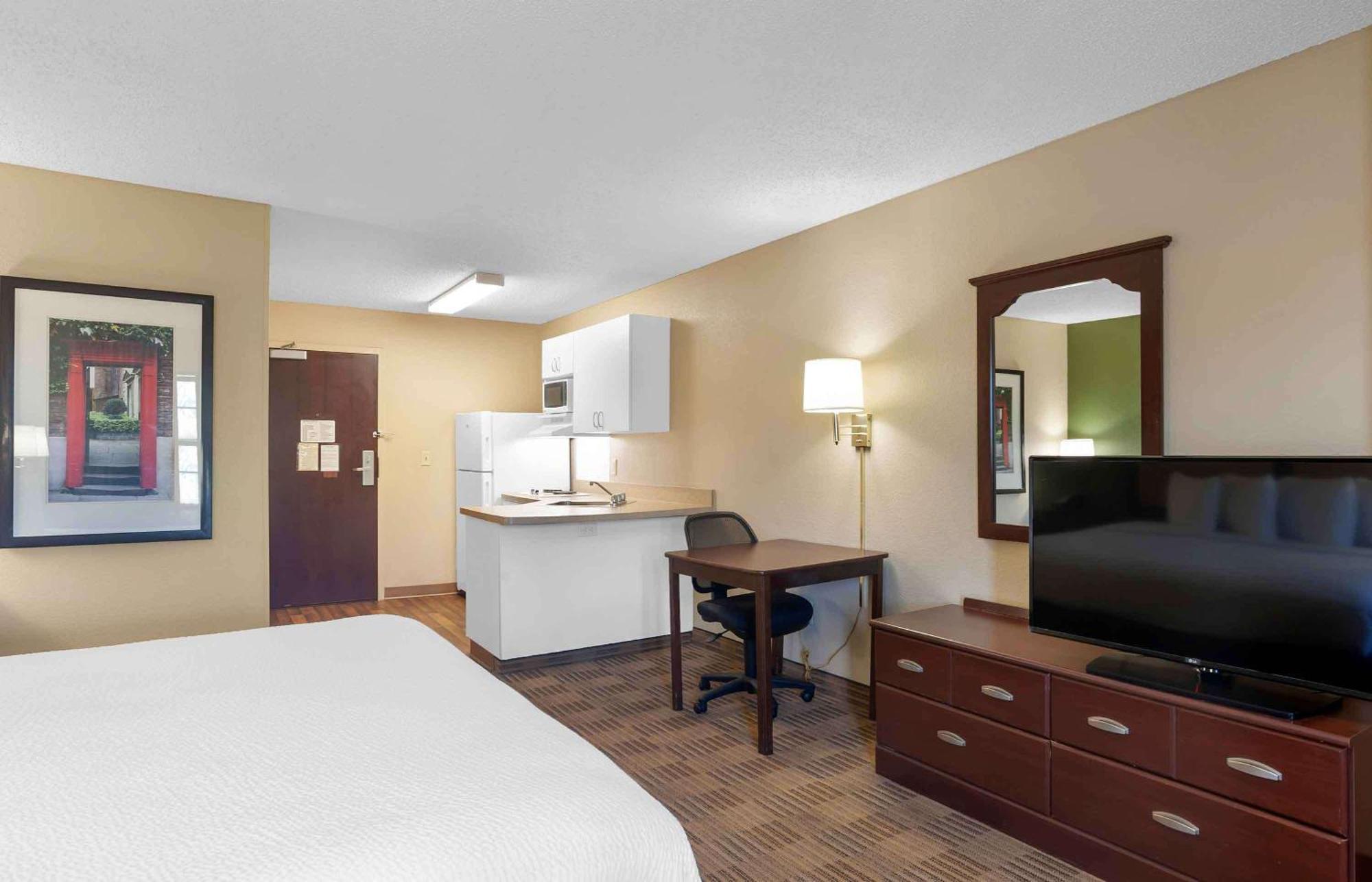 Extended America - Washington, Dc - - Dulles South Chantilly