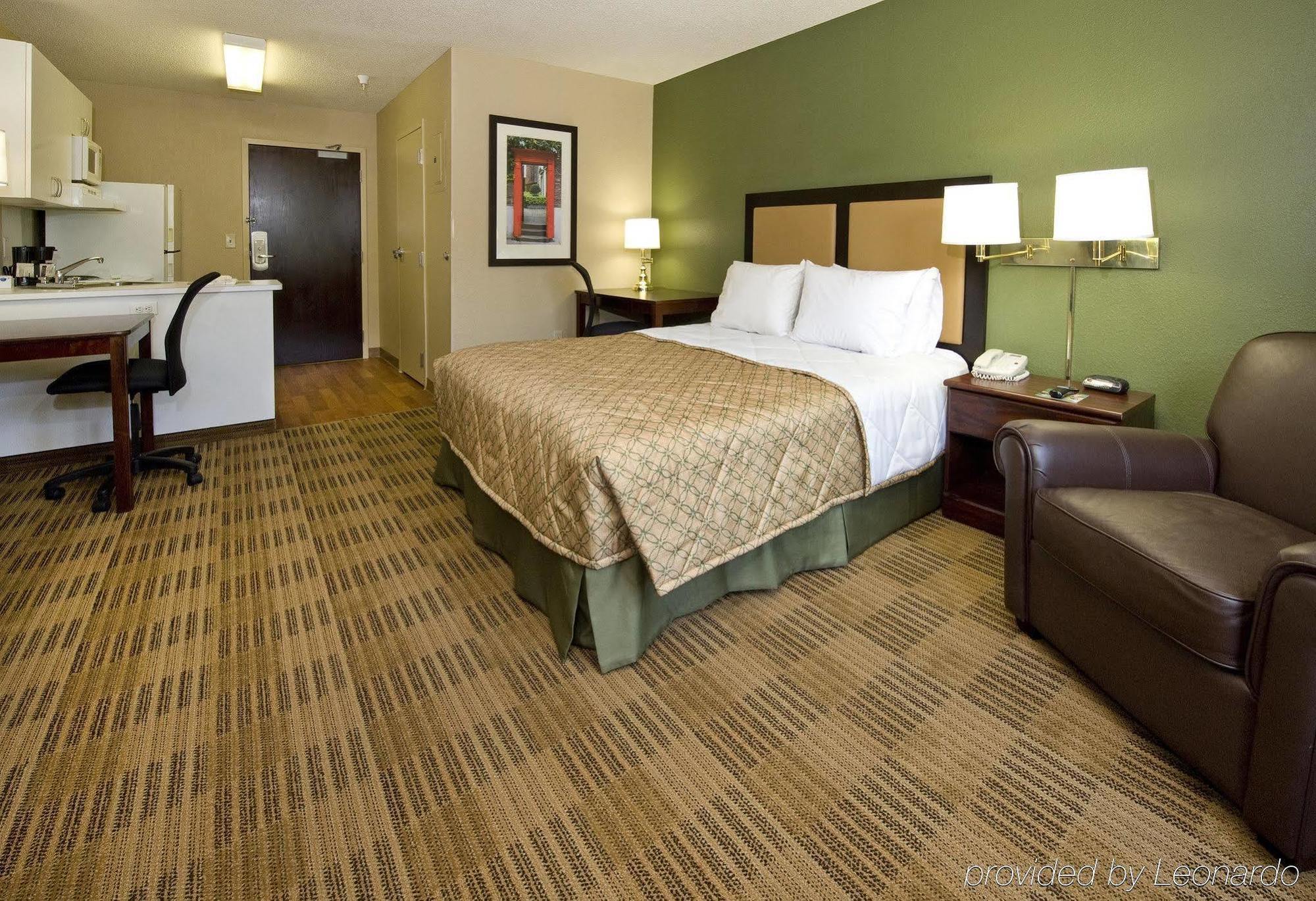 Extended America - Washington, Dc - - Dulles South Chantilly